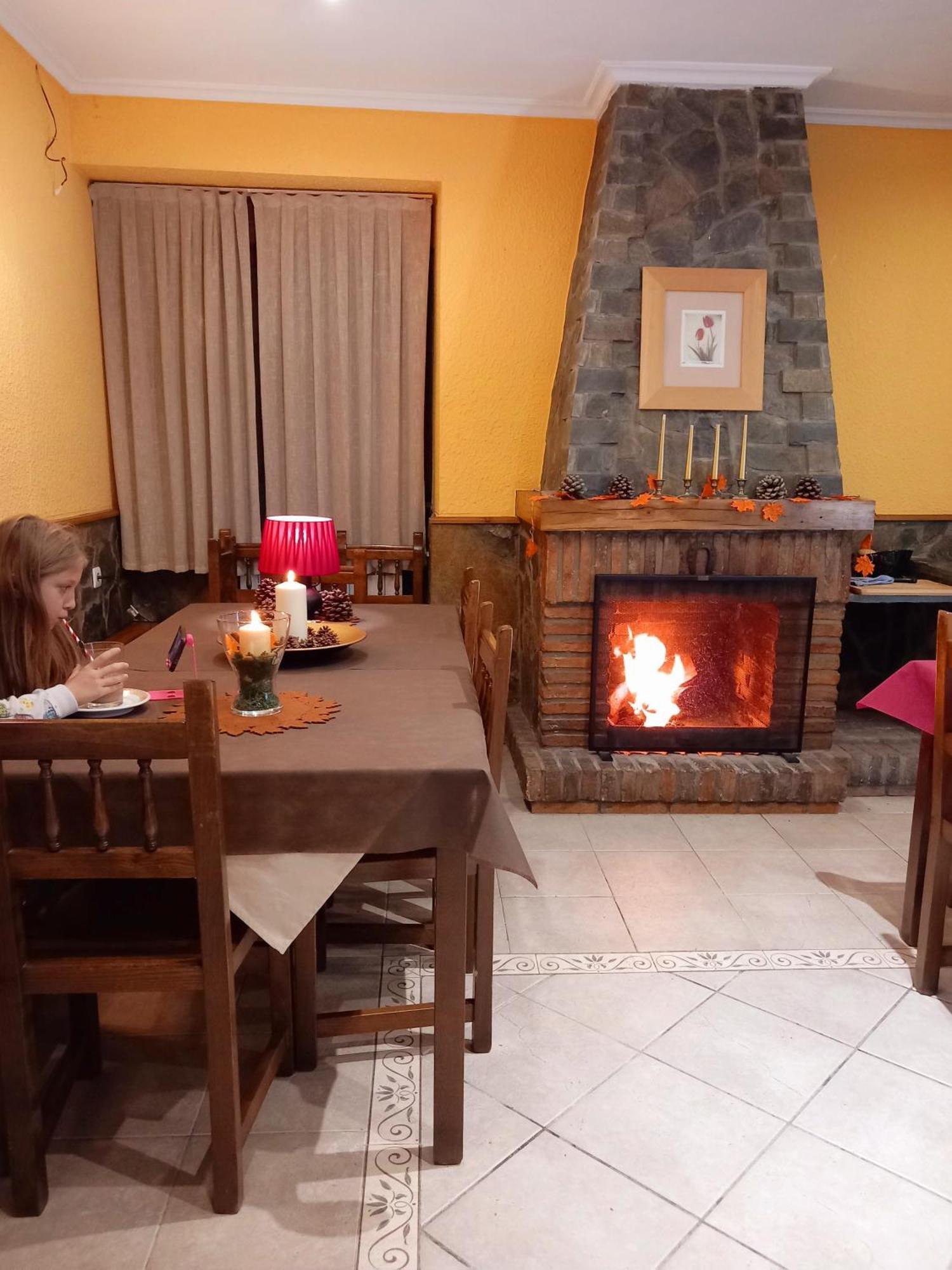Hotel Rural Orquidea Velilla del Rio Carrion Extérieur photo